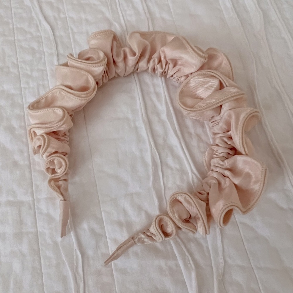 🌸 Anthropologie Pink Gathered Headband 🌸